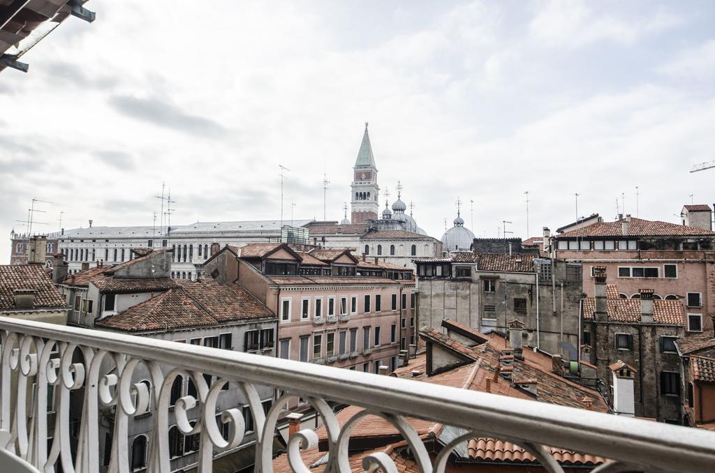 شقة Residenza Tiziana Venezia الغرفة الصورة